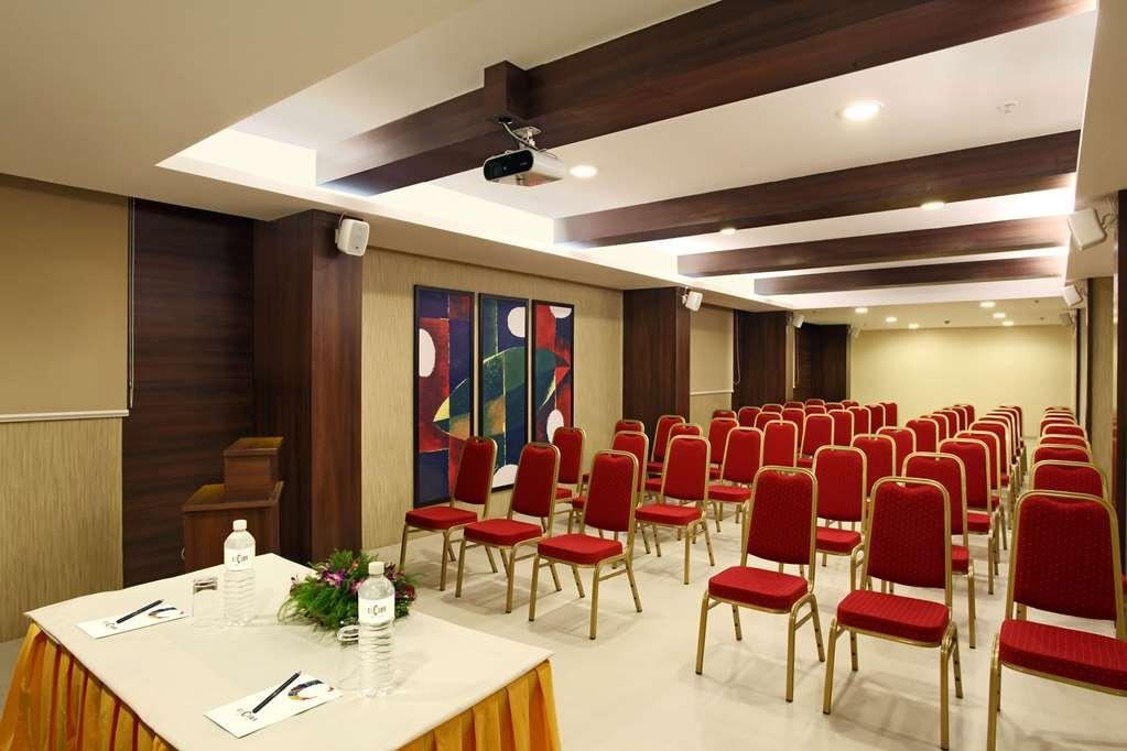 Cocoon Hotel Pune Facilities photo