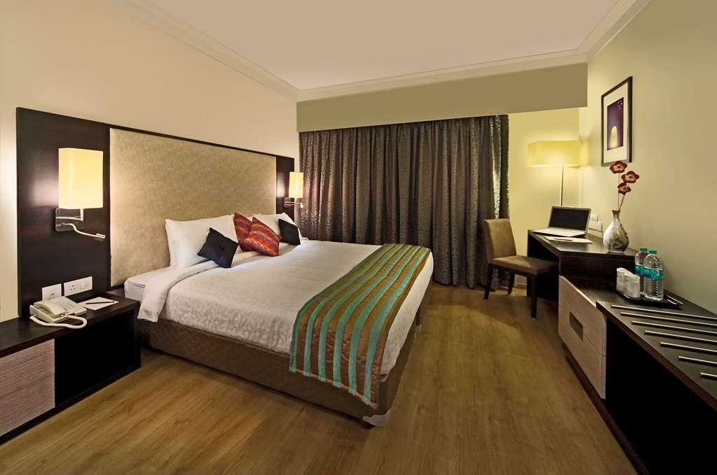 Cocoon Hotel Pune Room photo